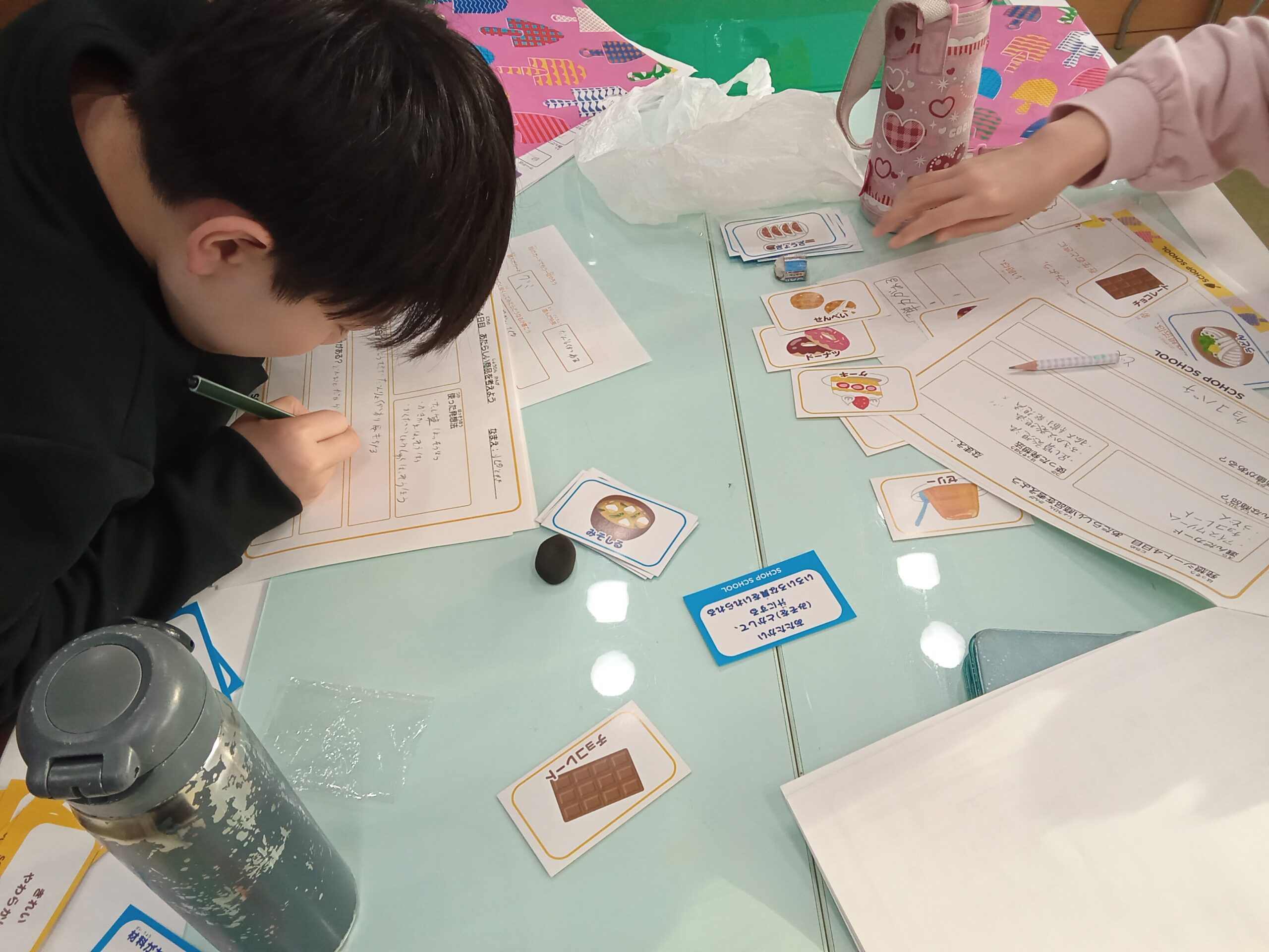 SCHOP SCHOOL 小学生の思考鍛錬page-visual SCHOP SCHOOL 小学生の思考鍛錬ビジュアル